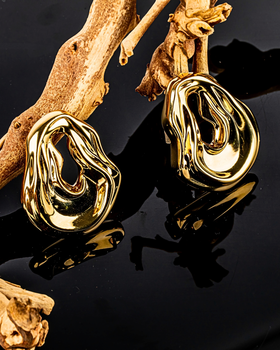 Clarice Maxi Gold earring